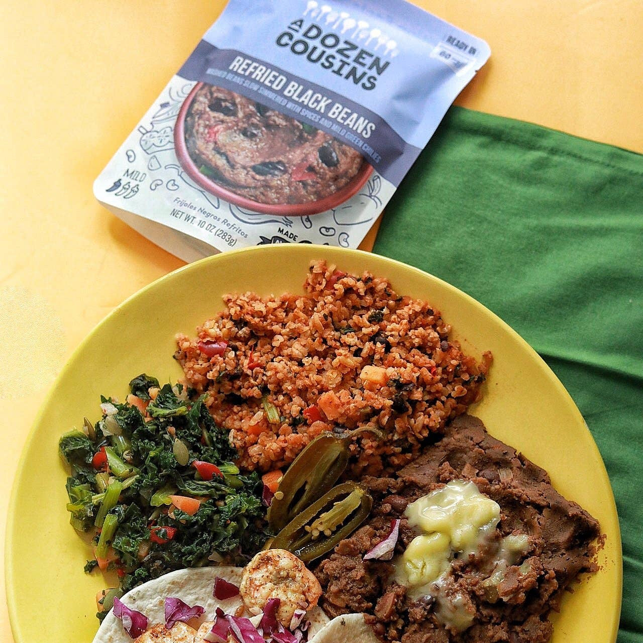 Refried Black Beans 10 oz – A Dozen Cousins