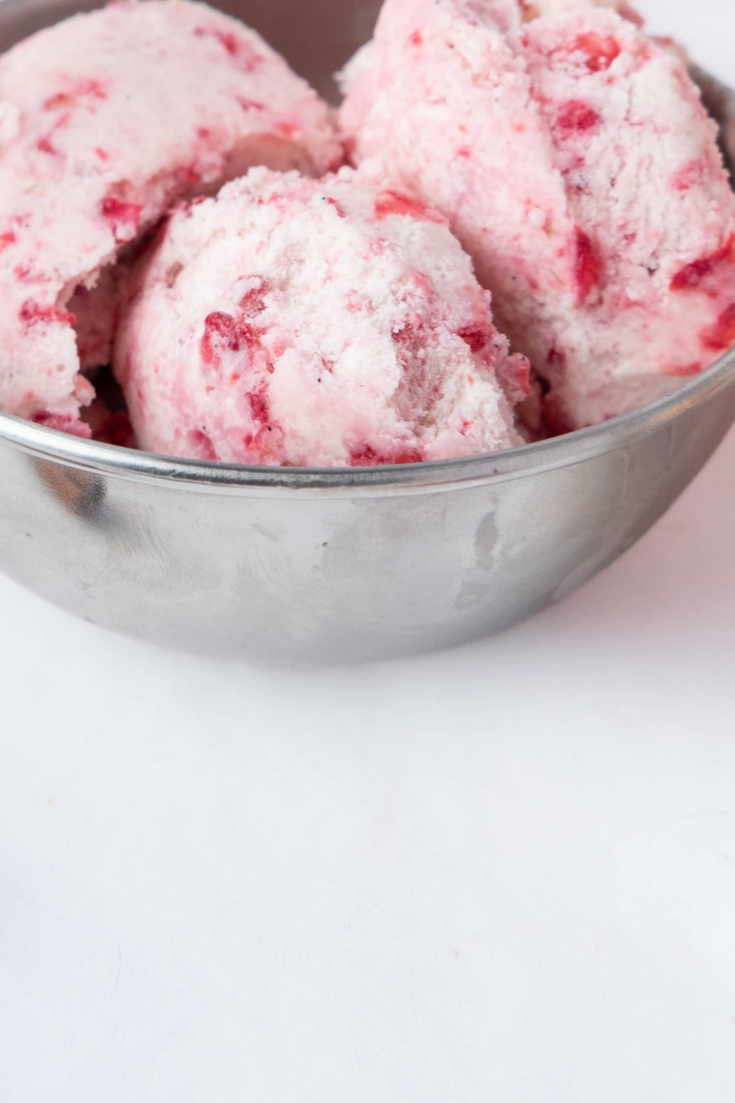Sheep's Milk Frozen Yogurt Raspberry 14oz - Le Zette
